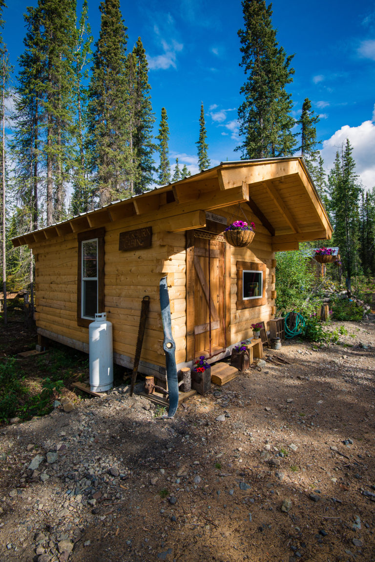 _DSC2988 Blackburn Cabins in McCarthy, AlaskaBlackburn Cabins in
